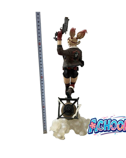 DC Bombshells: Deluxe Harley Quinn Statue